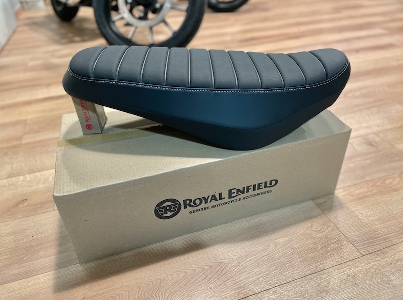 Sella con Cuciture a Righe Nere Originale Royal Enfield